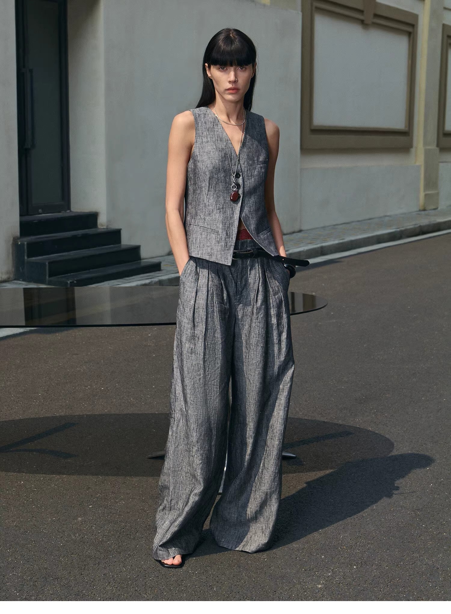 Old-Money Linen Vest & Trouser Suit