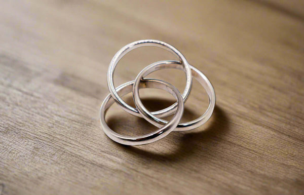Trinity Silver Linked Ring Set - Elegance Redefined