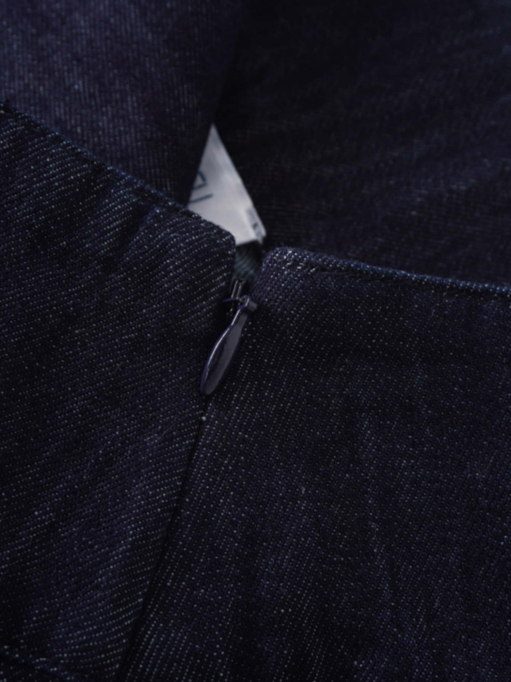 Inverted Yoke Pleat Skirt-Dark Blue-4
