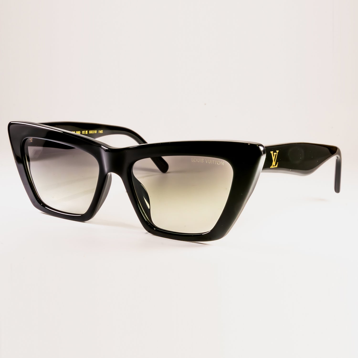 Louis Vuitton Fame Cat-Eye Sunglasses