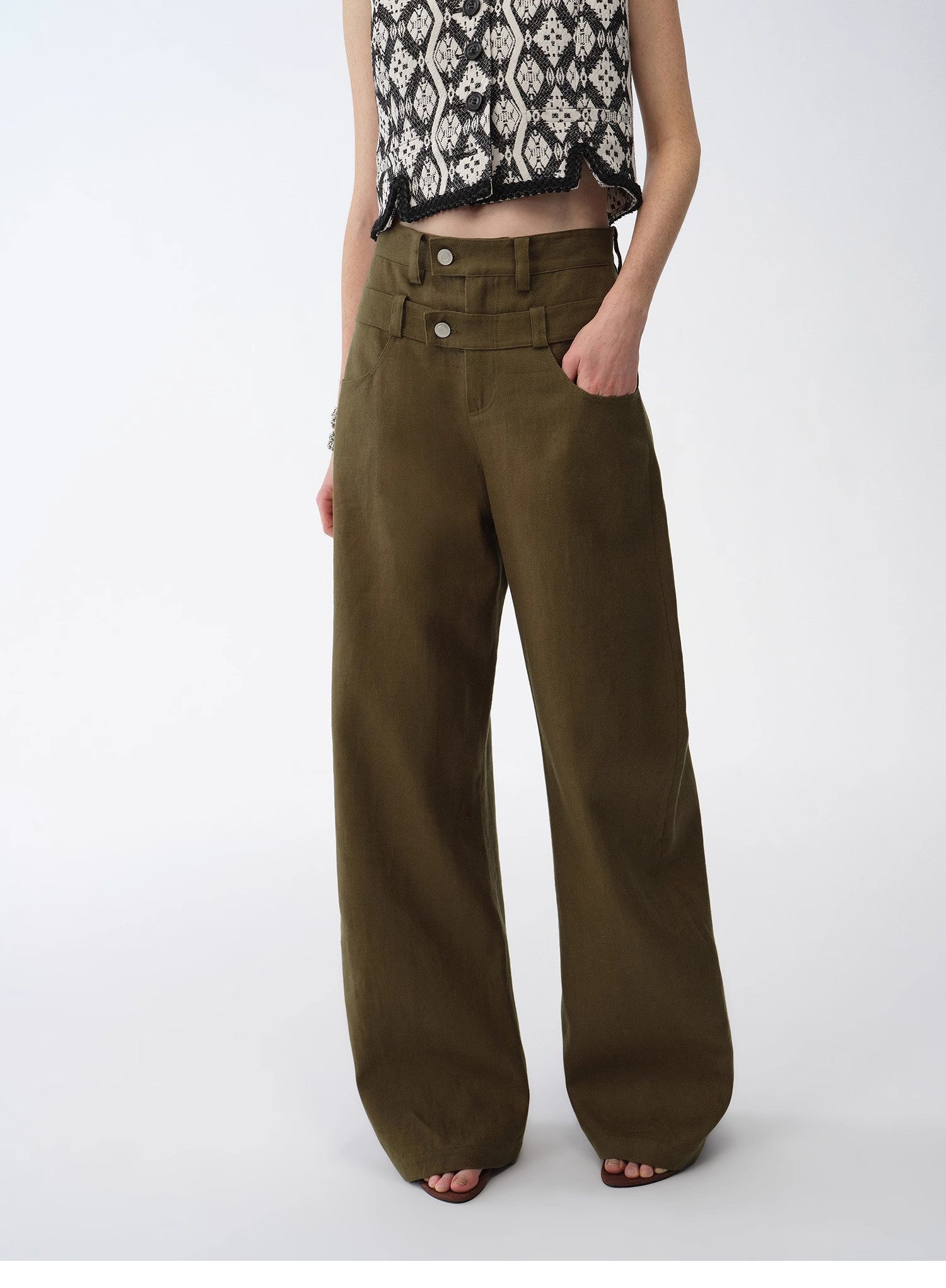 Old-Money Scimitar Linen Pants